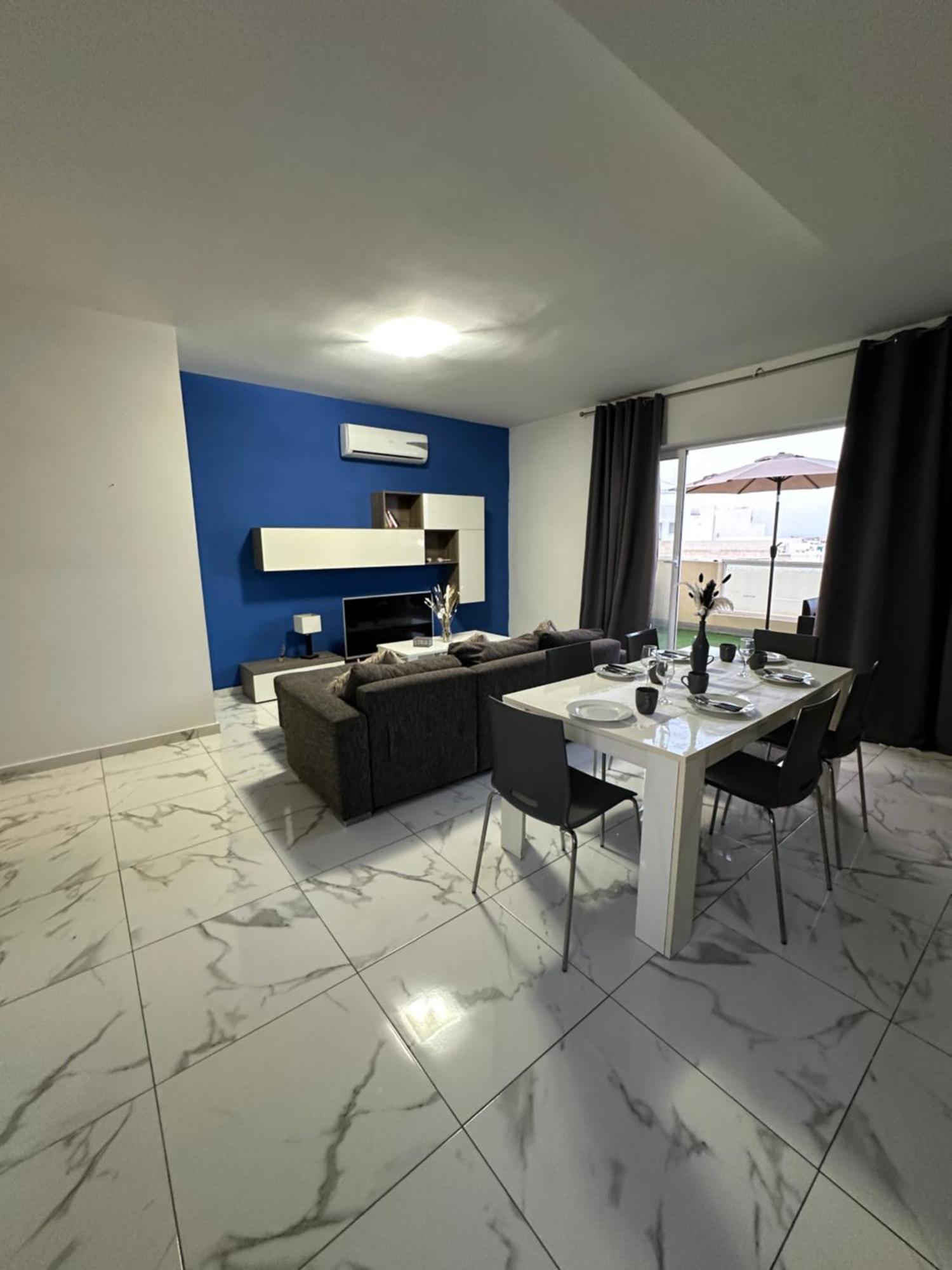 Apartment Luxury Penthouse In