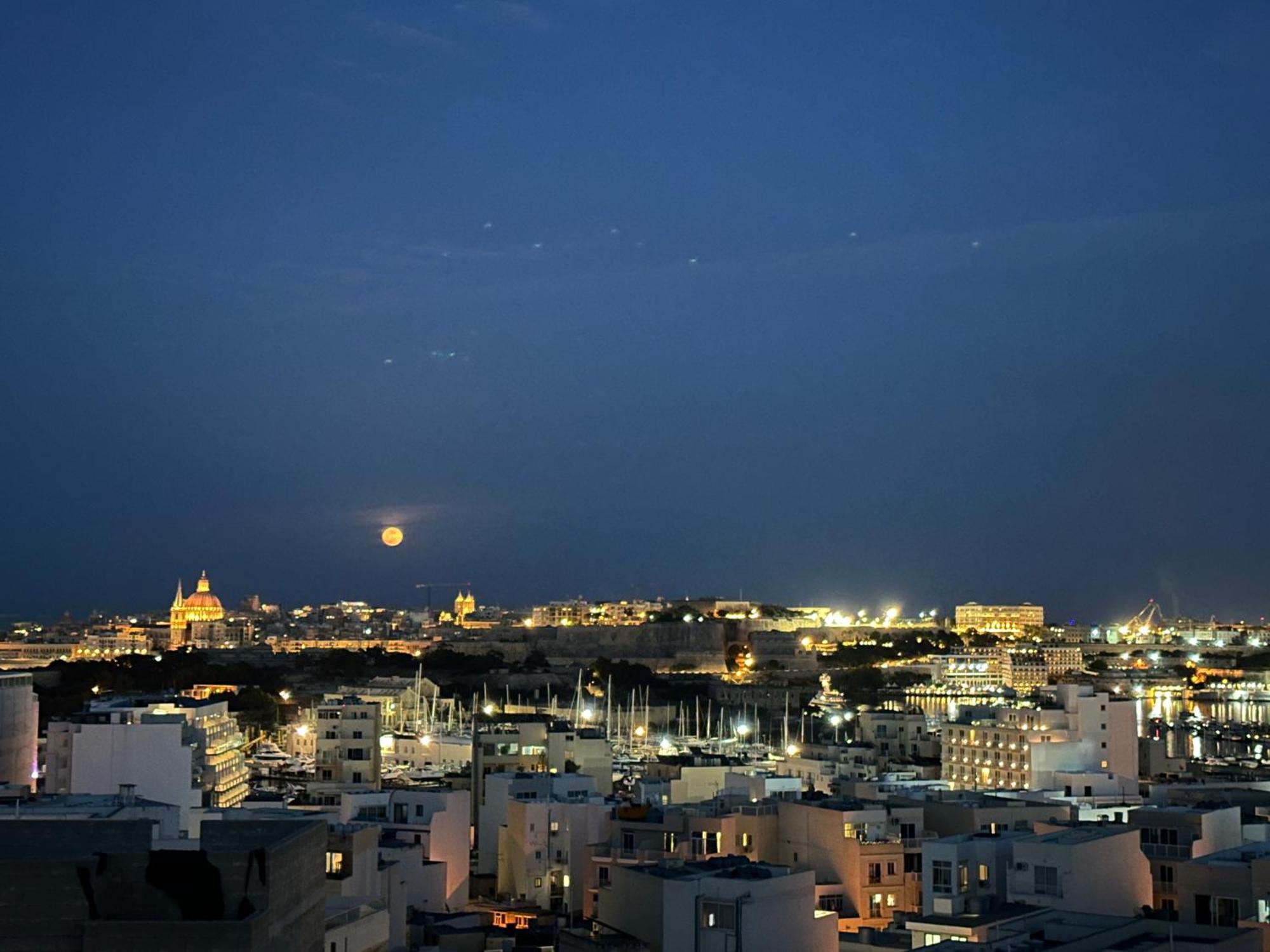 Apartament Luxury Penthouse In