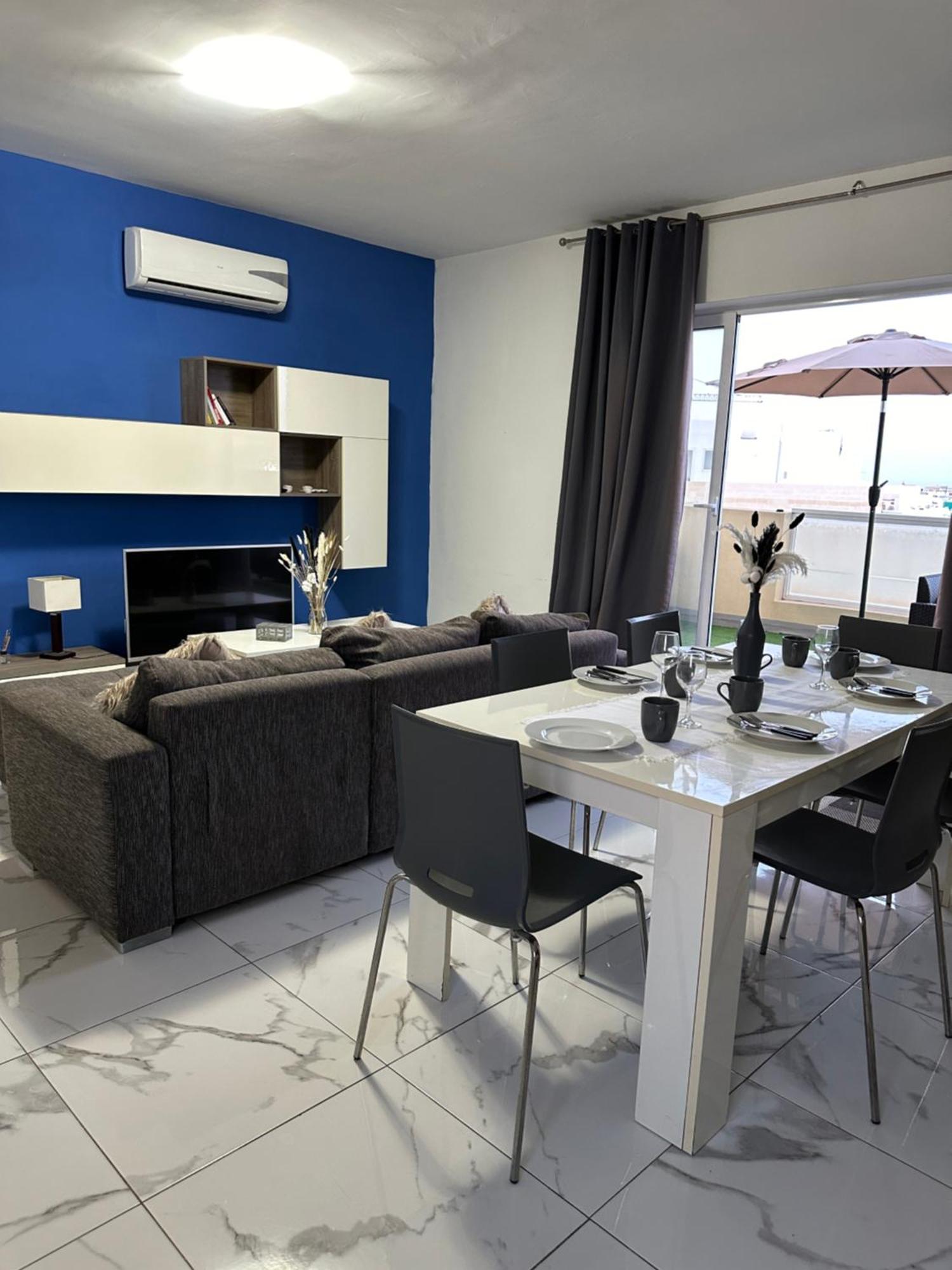Luxury Penthouse In Apartament *